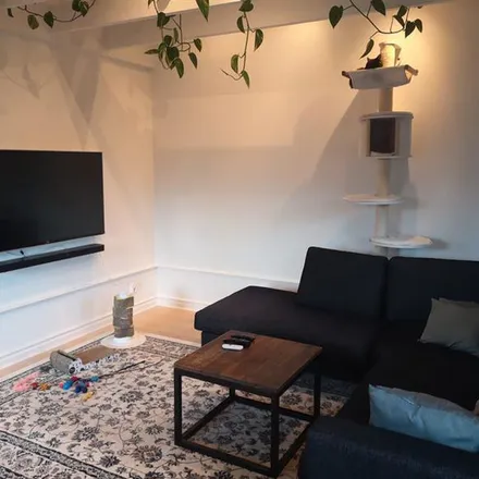 Rent this 3 bed apartment on Oskarsvägen 29 in 163 44 Stockholm, Sweden