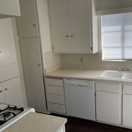 Rent this 2 bed apartment on Inglewood & Lucile in Inglewood Boulevard, Los Angeles