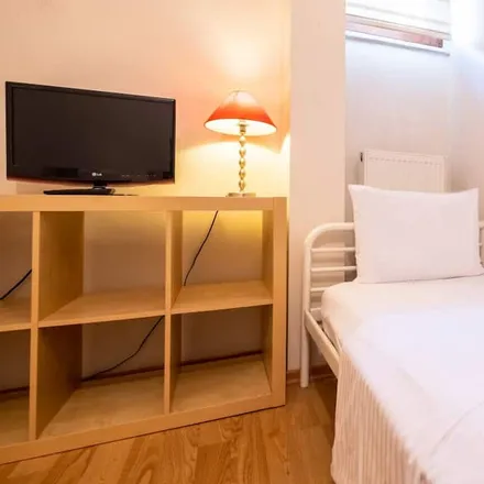 Rent this 2 bed apartment on 34674 Üsküdar