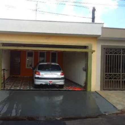 Buy this 2 bed house on Rua Goiás in Jardim Pacaembu, São Carlos - SP