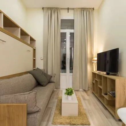 Rent this 1 bed apartment on Madrid in Santander Bank, Plaza de Callao