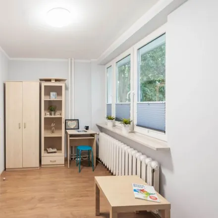 Rent this 3 bed room on Stefana Batorego 29 in 02-591 Warsaw, Poland
