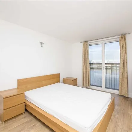 Rent this 2 bed apartment on Vanguard Building in 18 Westferry Road, Canary Wharf