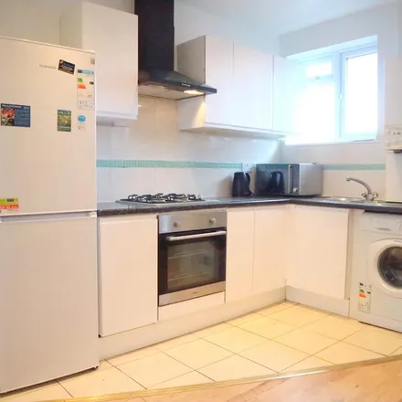 Image 3 - Kingston Vale, London, SW15 3PS, United Kingdom - Apartment for rent