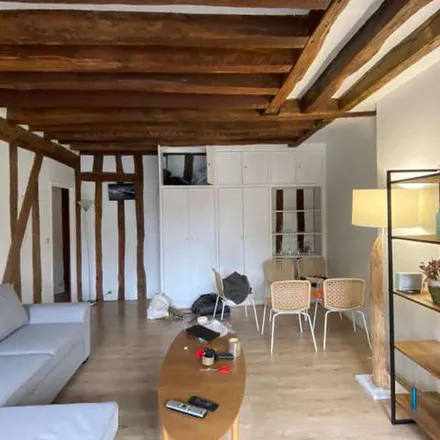 Image 6 - 100 Rue Saint-Antoine, 75004 Paris, France - Apartment for rent
