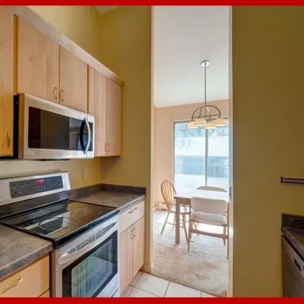 Image 6 - 6231 Charing Cross Lane, Middleton, WI 53562, USA - Condo for sale
