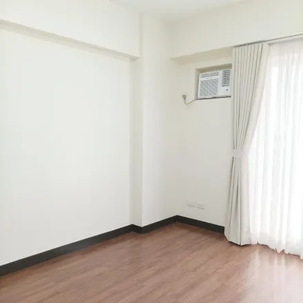 Rent this 3 bed apartment on King Mills Incorporation in F. Pasco Avenue, Pasig