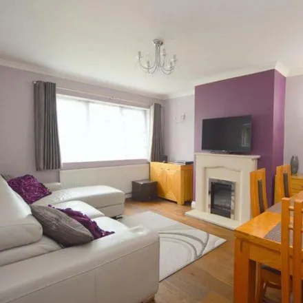 Rent this 2 bed apartment on Salisbury Road in London, HA5 2NJ