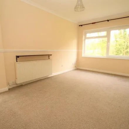 Image 3 - Flaunden Hill, Flaunden, HP3 0PW, United Kingdom - Apartment for rent