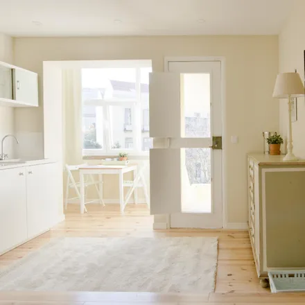 Rent this 1 bed apartment on Avenida Defensores de Chaves in 1000-139 Lisbon, Portugal