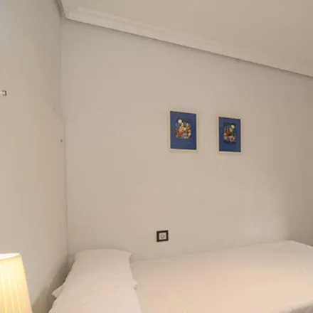 Image 1 - Carrer del Doctor Vicent Zaragozà, 9, 46020 Valencia, Spain - Room for rent