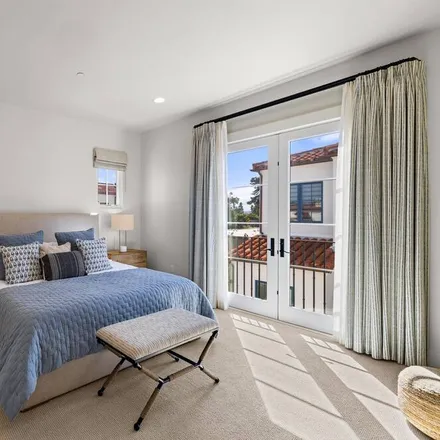 Rent this 3 bed condo on Santa Barbara