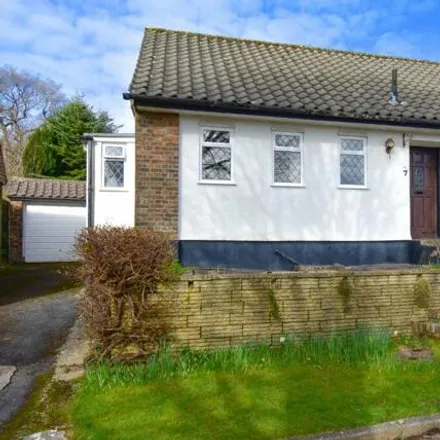 Buy this 2 bed house on 15 High Cross Fields in Crowborough, TN6 2SN