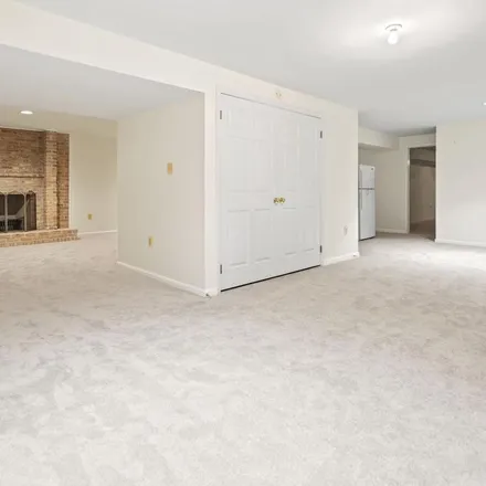 Image 8 - 10317 Hickory Forest Drive, Oakton, Fairfax County, VA 22124, USA - Apartment for rent