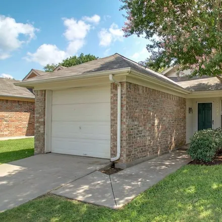 Rent this 3 bed house on 1918 Lee Drive in Denton, TX 76209