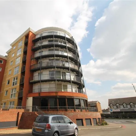 Rent this 2 bed apartment on Eastern Avenue in London, IG2 7HT