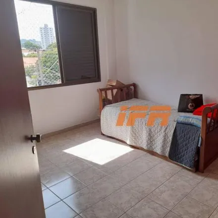 Buy this 3 bed apartment on Rua dos Operários in Centro, Taubaté - SP
