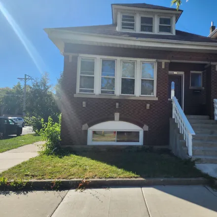 Buy this 5 bed house on 6958 South Talman Avenue in Chicago, IL 60629