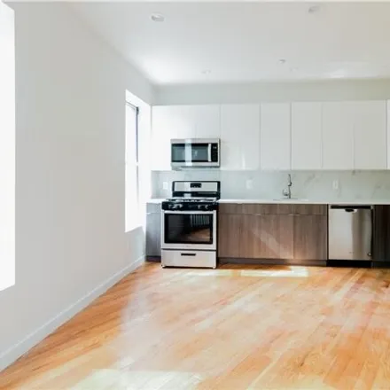 Buy this 8 bed house on 1501 Teller Avenue in New York, NY 10457