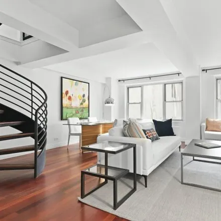Buy this studio apartment on 69 5th Avenue in New York, NY 10003