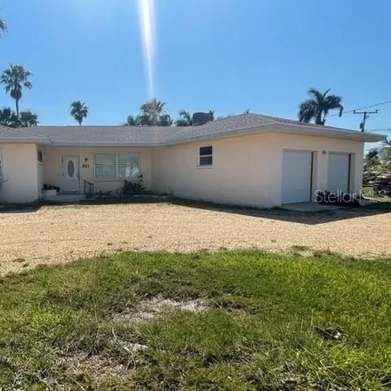 Rent this 3 bed house on 513 161st Avenue in Redington Beach, Pinellas County
