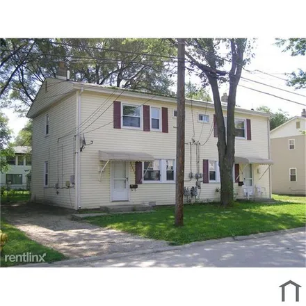 Rent this 2 bed townhouse on 36399 Ford Road in Westland, MI 48185
