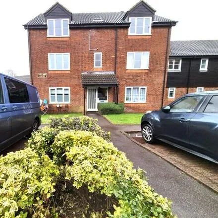 Rent this 1 bed room on Twyford Road in Jersey Farm, Sandridge