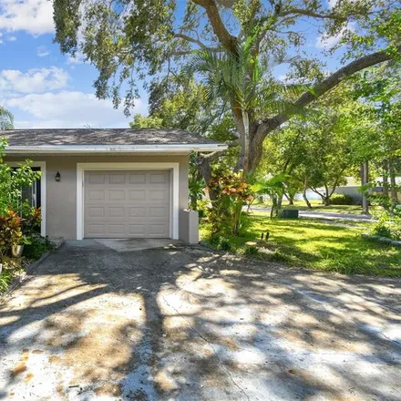 Image 2 - 503 Tangerine Drive, Harbor Palms, Oldsmar, FL 34677, USA - House for rent