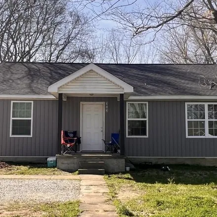 Buy this 3 bed house on 307 East 18th Avenue in Springfield, TN 37172