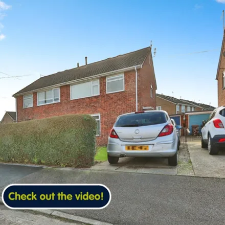 Buy this 3 bed duplex on Broad Oak in Hull, HU11 4BS