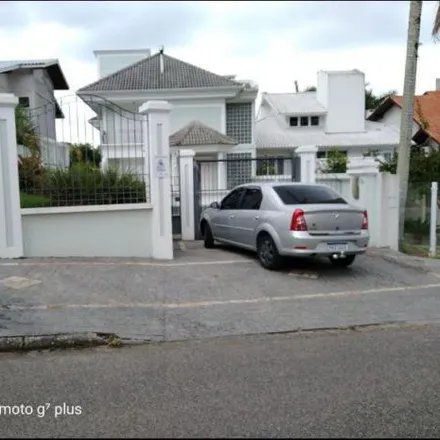 Buy this 5 bed house on Rua Júlio Vieira in João Paulo, Florianópolis - SC