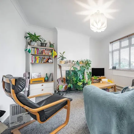 Rent this 2 bed apartment on Bertrum House School in Trinity Crescent, London