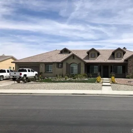 Buy this 6 bed house on 12217 Braeburn Road in Apple Valley, CA 92308