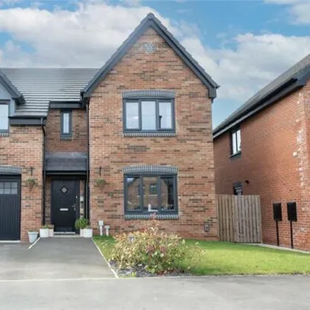 Buy this 4 bed house on Peregrine Way in Walbottle, NE15 9FG
