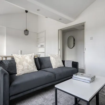 Image 2 - 30 Upper Montagu Street, London, W1H 1LJ, United Kingdom - Apartment for rent