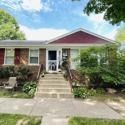 Buy this 3 bed house on 1716 Seward Street in Evanston, IL 60202
