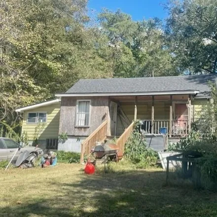 Buy this 2 bed house on 53 West Medical Center Drive in Jemison, Chilton County