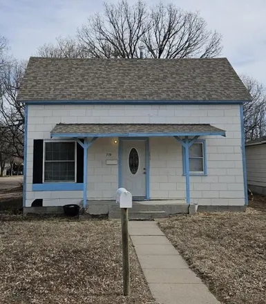 Image 2 - 882 West 8th Street, Ogallala, NE 69153, USA - House for sale