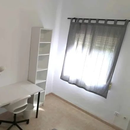 Rent this studio room on Carrer d'Astúries in 9, 46023 Valencia