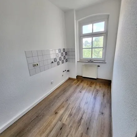 Rent this 2 bed apartment on Schönfelder Straße 95 in 07973 Greiz, Germany