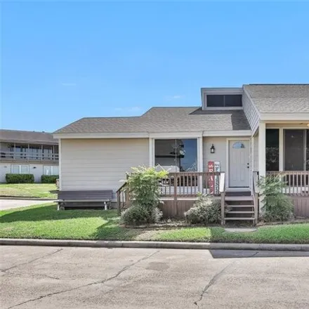 Rent this 3 bed house on 38 April Point Drive North in Conroe, TX 77356