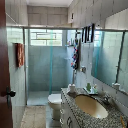 Buy this 4 bed house on Rua Geraldo Ramos in Jardim Roberto Benedetti, Ribeirão Preto - SP