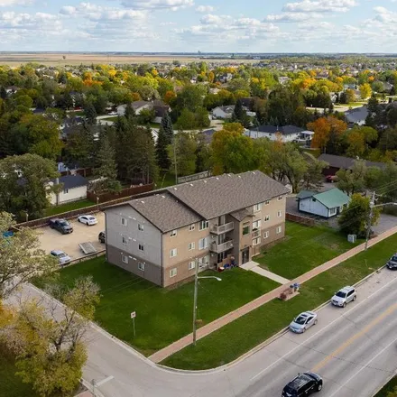 Rent this 3 bed apartment on Pine Drive in Rural Municipality of Springfield, MB R0E 1J2