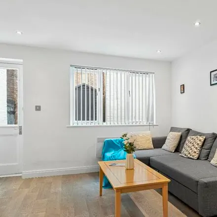Rent this 1 bed townhouse on Royal London Hospital in Whitechapel Road, London