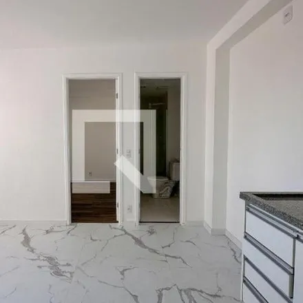 Rent this 2 bed apartment on Edifício Monte Sião in Rua Barra Funda 297, Campos Elísios