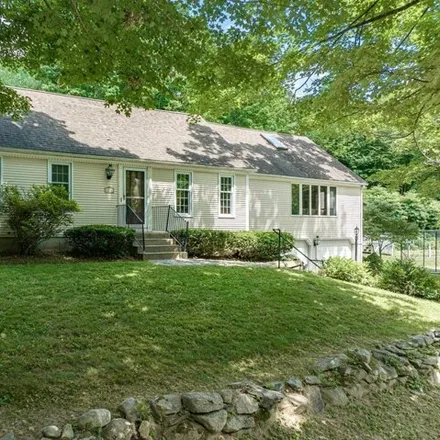 Buy this 4 bed house on 37 Bradway Road in Monson, Hampden County