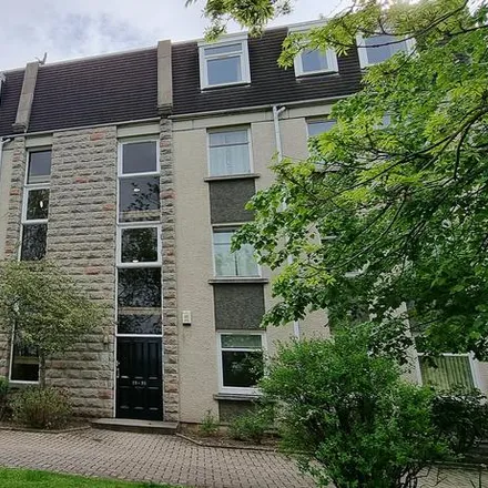 Rent this 3 bed apartment on 47-57 Linksfield Gardens in Aberdeen City, AB24 5PF