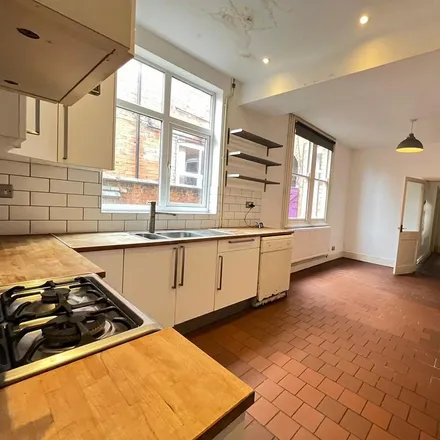 Rent this 3 bed townhouse on 21 Stretton Road in Leicester, LE3 6BL