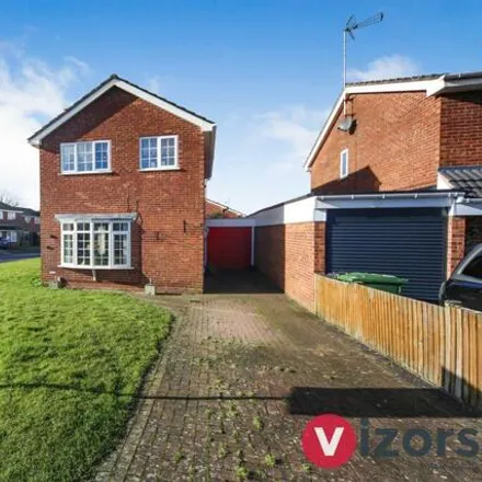 Buy this 3 bed house on Hollyberry Close in Redditch, B98 0QT
