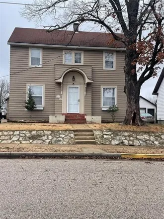 Buy this 3 bed house on 701 East State Street in Union, MO 63084